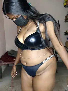 sluttyzoyaa online show from August 7, 6:59 am