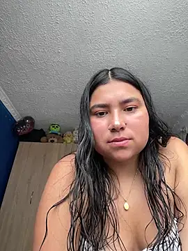 zami303 online show from August 5, 6:44 pm