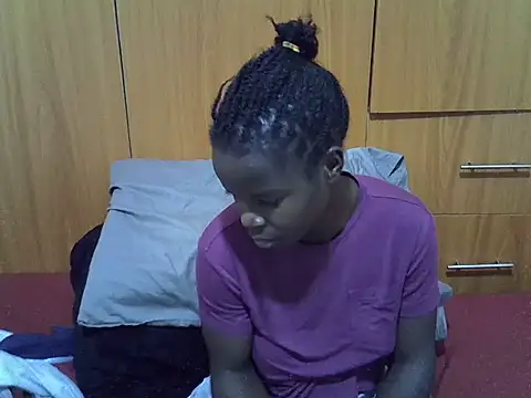 Sweetbaiby01 online show from August 8, 3:36 pm