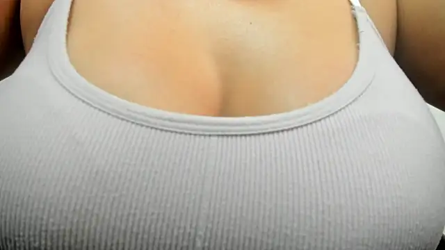 Emilia Betancourt0923 online show from August 8, 3:03 pm