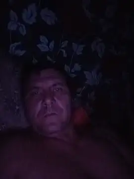 deeniss39 online show from August 9, 12:23 am