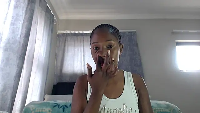 Snapshot of leanna23 chatting on November 3, 8:48 am leanna23 online show from November 3, 8:48 am