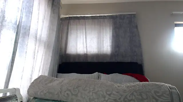 Snapshot of leanna23 chatting on December 3, 10:57 am leanna23 online show from December 3, 10:57 am