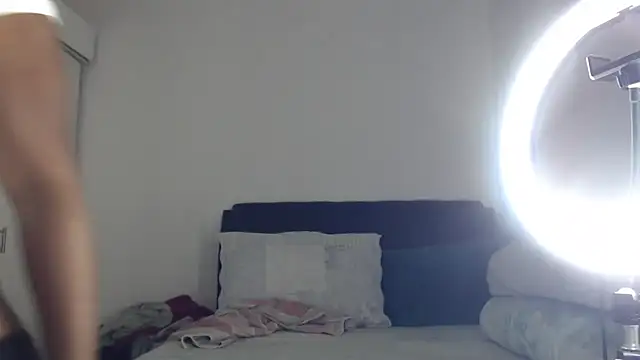 leanna23 online show from July 17, 4:52 am