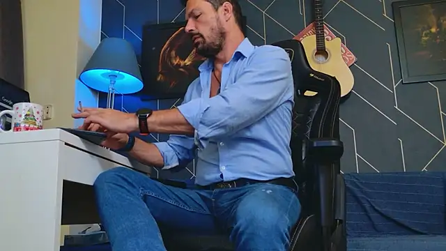 ChrisKox online show from September 14, 5:56 pm