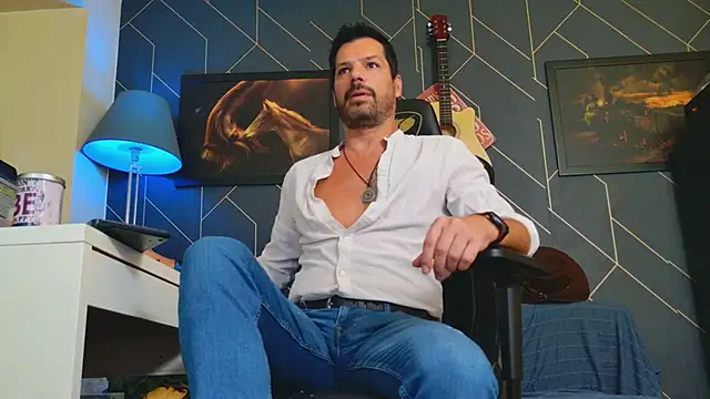 ChrisKox online show from October 6, 4:04 pm