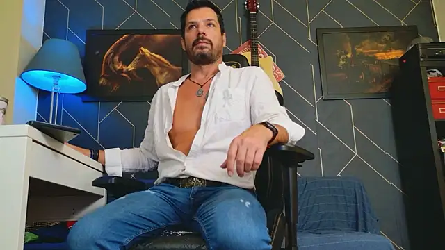 ChrisKox online show from October 9, 5:00 pm