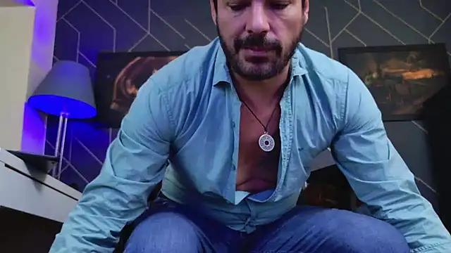 ChrisKox online show from December 1, 5:56 am