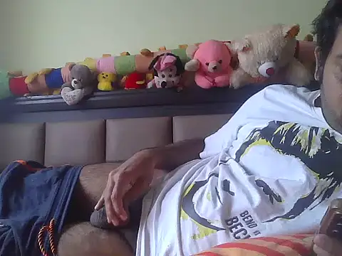 Snapshot of rarindam17 chatting on December 20, 4:30 am rarindam17 online show from December 20, 4:30 am