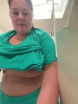 BootyLola online show from June 21, 9:12 am