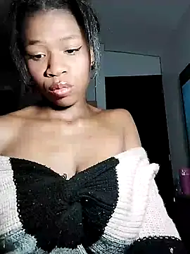 angel allis online show from December 4, 6:00 am