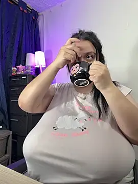 Snapshot of aliceayres797 chatting on March 1, 9:15 pm aliceayres797 online show from March 1, 9:15 pm