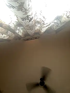 Snapshot of pavanboy chatting on December 2, 4:29 am pavanboy online show from December 2, 4:29 am