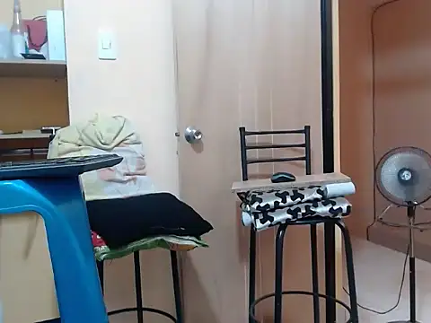 kurtbigcock online show from June 24, 6:18 pm