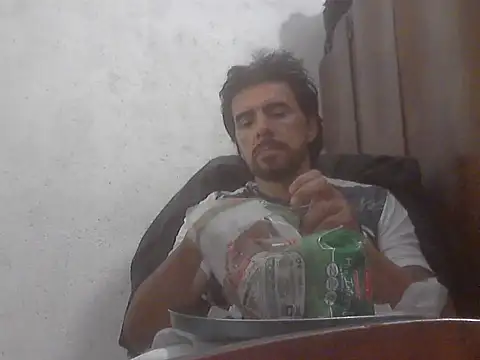 Snapshot of el_principe_hot chatting on October 2, 1:12 am el principe hot online show from October 2, 1:12 am