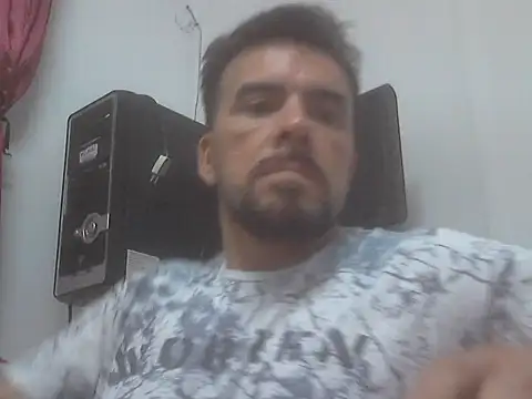 Snapshot of el_principe_hot chatting on October 29, 12:35 am el principe hot online show from October 29, 12:35 am