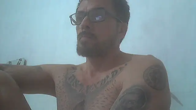 Snapshot of el_principe_hot chatting on November 26, 3:40 am el principe hot online show from November 26, 3:40 am