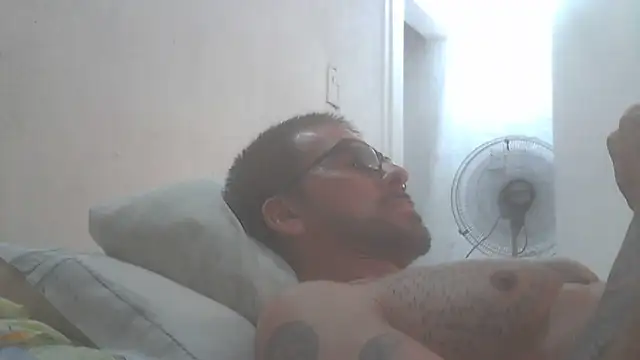 Snapshot of el_principe_hot chatting on December 14, 5:24 am el principe hot online show from December 14, 5:24 am