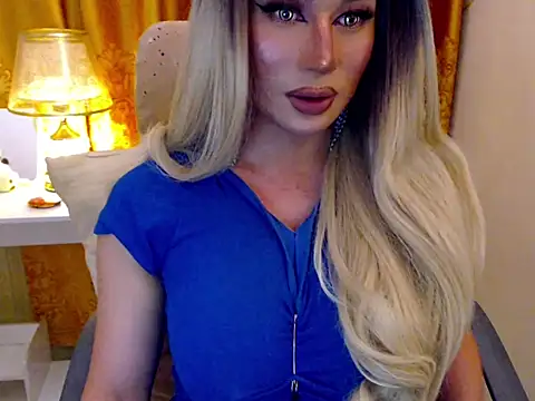 yourmistressofevil69 online show from April 11, 7:07 pm