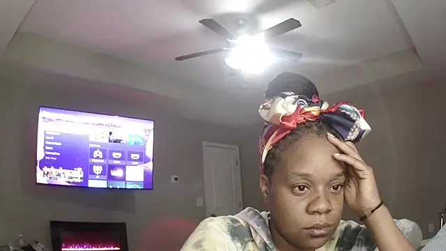 Beautifulkash online show from April 14, 4:29 am