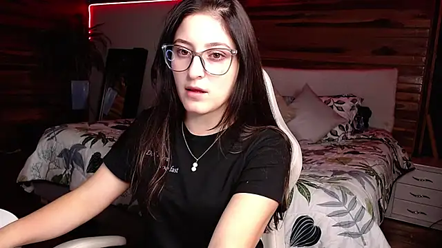 IsabelaGomez online show from December 8, 11:51 pm