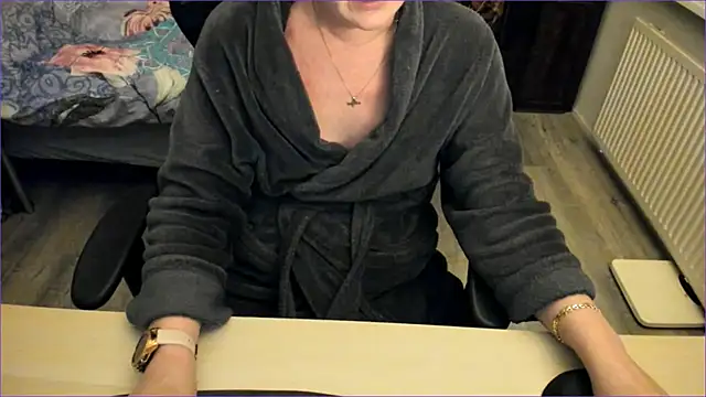 Snapshot of minoesje37 chatting on December 17, 8:21 pm minoesje37 online show from December 17, 8:21 pm