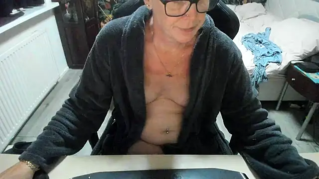 Snapshot of minoesje37 chatting on September 15, 7:36 pm minoesje37 online show from September 15, 7:36 pm