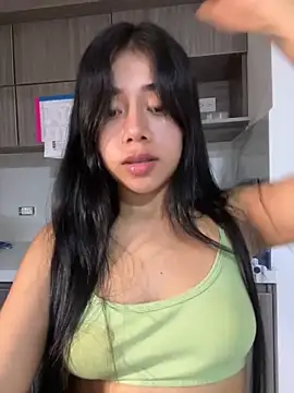 Snapshot of aimi_art1 chatting on March 6, 3:24 am aimi art1 online show from March 6, 3:24 am