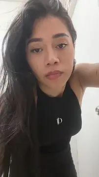 Snapshot of aimi_art1 chatting on November 6, 9:26 pm aimi art1 online show from November 6, 9:26 pm