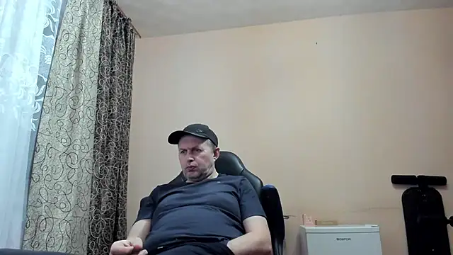 Snapshot of SanFrantsisko chatting on May 9, 6:46 pm SanFrantsisko online show from May 9, 6:46 pm