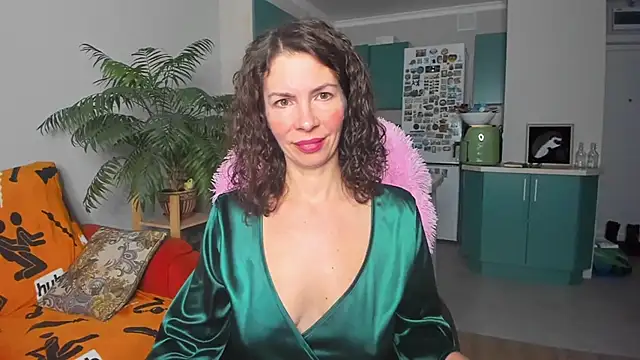 Snapshot of ChristinaGlory chatting on March 19, 4:13 pm ChristinaGlory online show from March 19, 4:13 pm