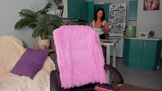 Snapshot of ChristinaGlory chatting on September 8, 2:49 pm ChristinaGlory online show from September 8, 2:49 pm