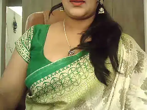 Snapshot of Spandana_Sweety chatting on February 18, 6:09 am Spandana Sweety online show from February 18, 6:09 am