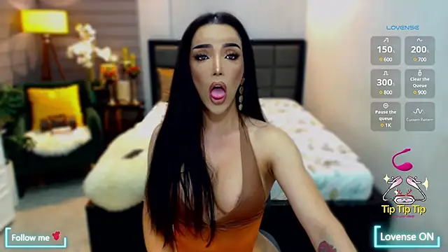 Snapshot of ThaliaSexGoddes chatting on December 29, 4:51 pm ThaliaSexGoddes online show from December 29, 4:51 pm
