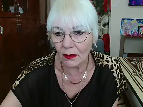 Snapshot of JenaCheim chatting on December 14, 6:24 am JenaCheim online show from December 14, 6:24 am