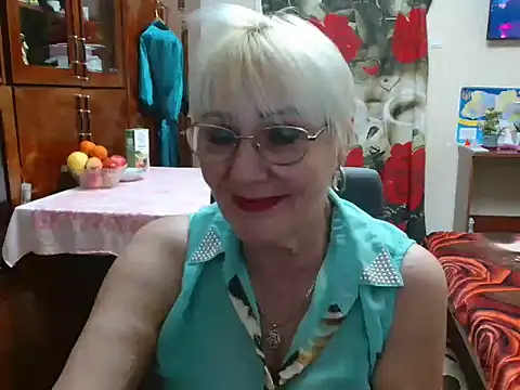 Snapshot of JenaCheim chatting on January 6, 8:39 pm JenaCheim online show from January 6, 8:39 pm