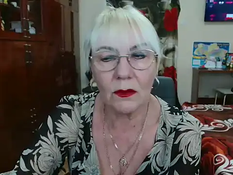 Snapshot of JenaCheim chatting on February 4, 6:46 am JenaCheim online show from February 4, 6:46 am