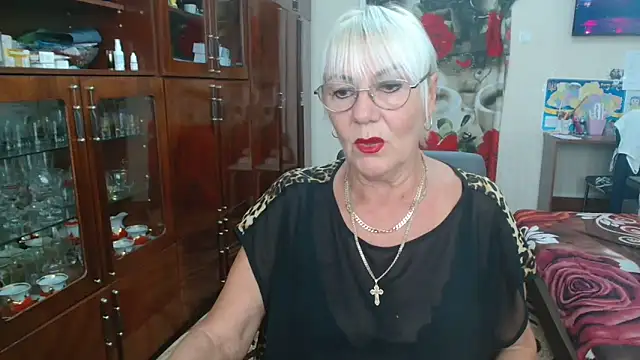 Snapshot of JenaCheim chatting on September 17, 5:31 am JenaCheim online show from September 17, 5:31 am