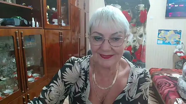 Snapshot of JenaCheim chatting on October 7, 5:48 am JenaCheim online show from October 7, 5:48 am