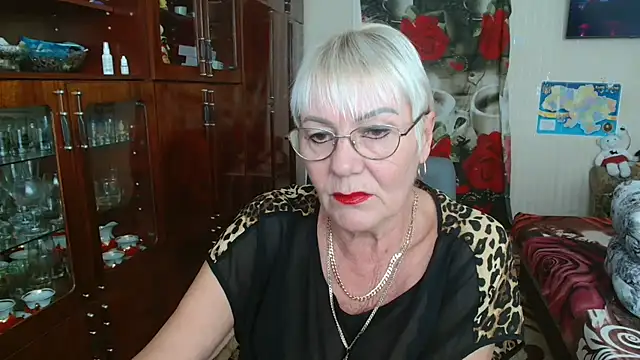 Snapshot of JenaCheim chatting on October 22, 7:41 am JenaCheim online show from October 22, 7:41 am