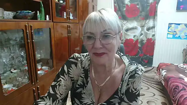 Snapshot of JenaCheim chatting on December 3, 8:40 pm JenaCheim online show from December 3, 8:40 pm