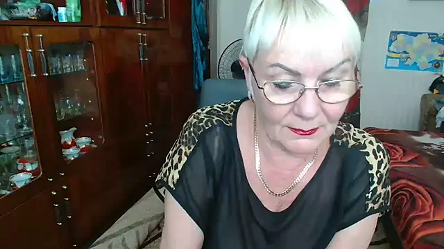 JenaCheim online show from July 17, 5:14 am