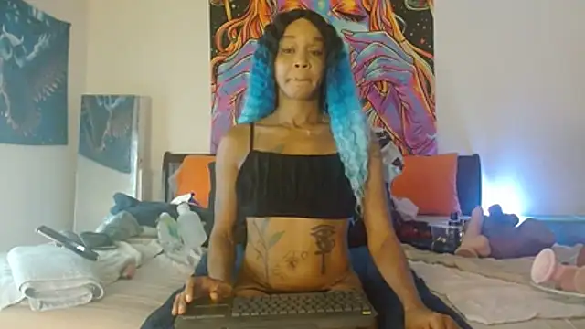 Snapshot of EnticingAaliyah chatting on July 5, 3:41 pm EnticingAaliyah online show from July 5, 3:41 pm