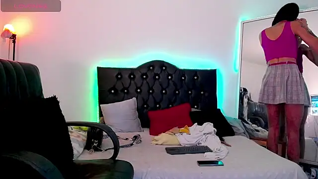 joaisaza online show from October 11, 2:44 am