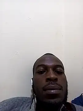 Snapshot of Kentcharming chatting on July 15, 5:02 am Kentcharming online show from July 15, 5:02 am