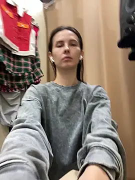 Snapshot of LAUREL_HAZEL chatting on February 25, 4:10 pm LAUREL HAZEL online show from February 25, 4:10 pm