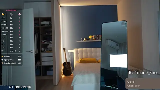 Snapshot of LAUREL_HAZEL chatting on September 14, 6:18 pm LAUREL HAZEL online show from September 14, 6:18 pm