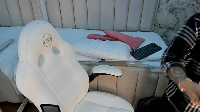 amy ink online show from September 26, 11:25 am