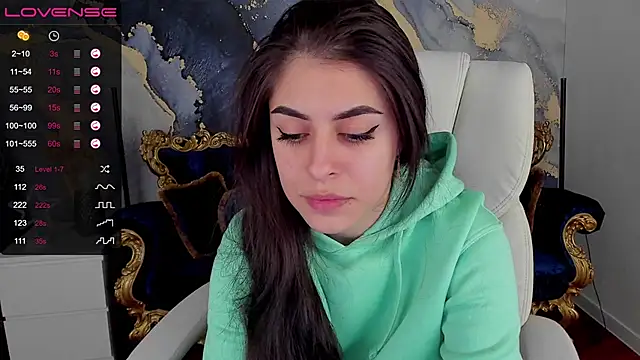 Snapshot of GoldBabyS chatting on December 3, 2:49 pm GoldBabyS online show from December 3, 2:49 pm