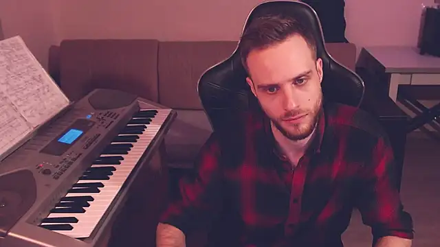 Snapshot of Sweetparker chatting on December 22, 6:15 pm Sweetparker online show from December 22, 6:15 pm